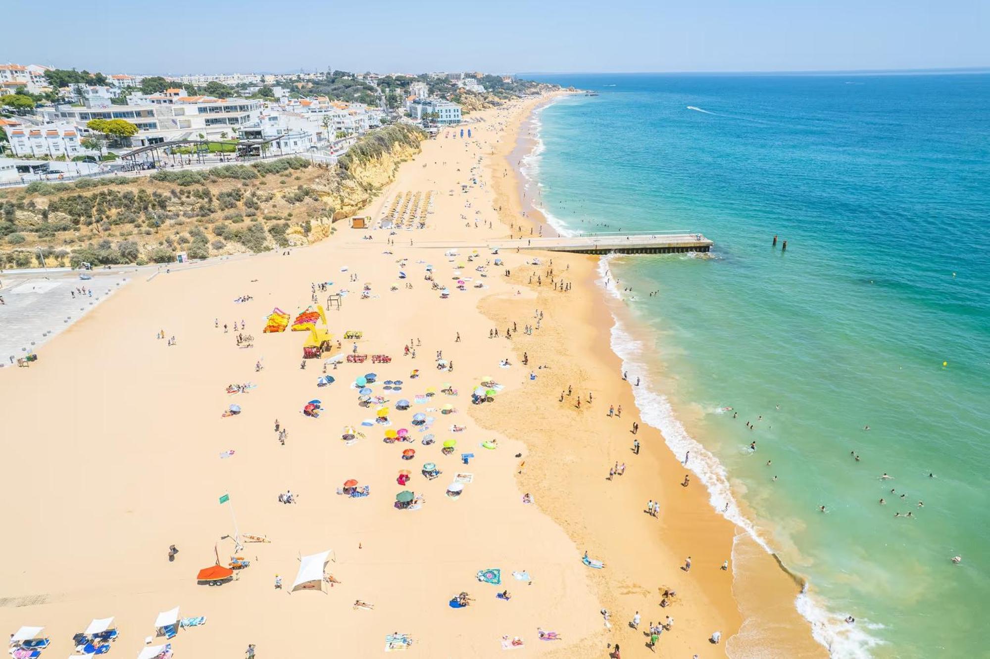 Luxurious Beachfront Villa De La Plage With Private Beach Acces Albufeira Exterior photo