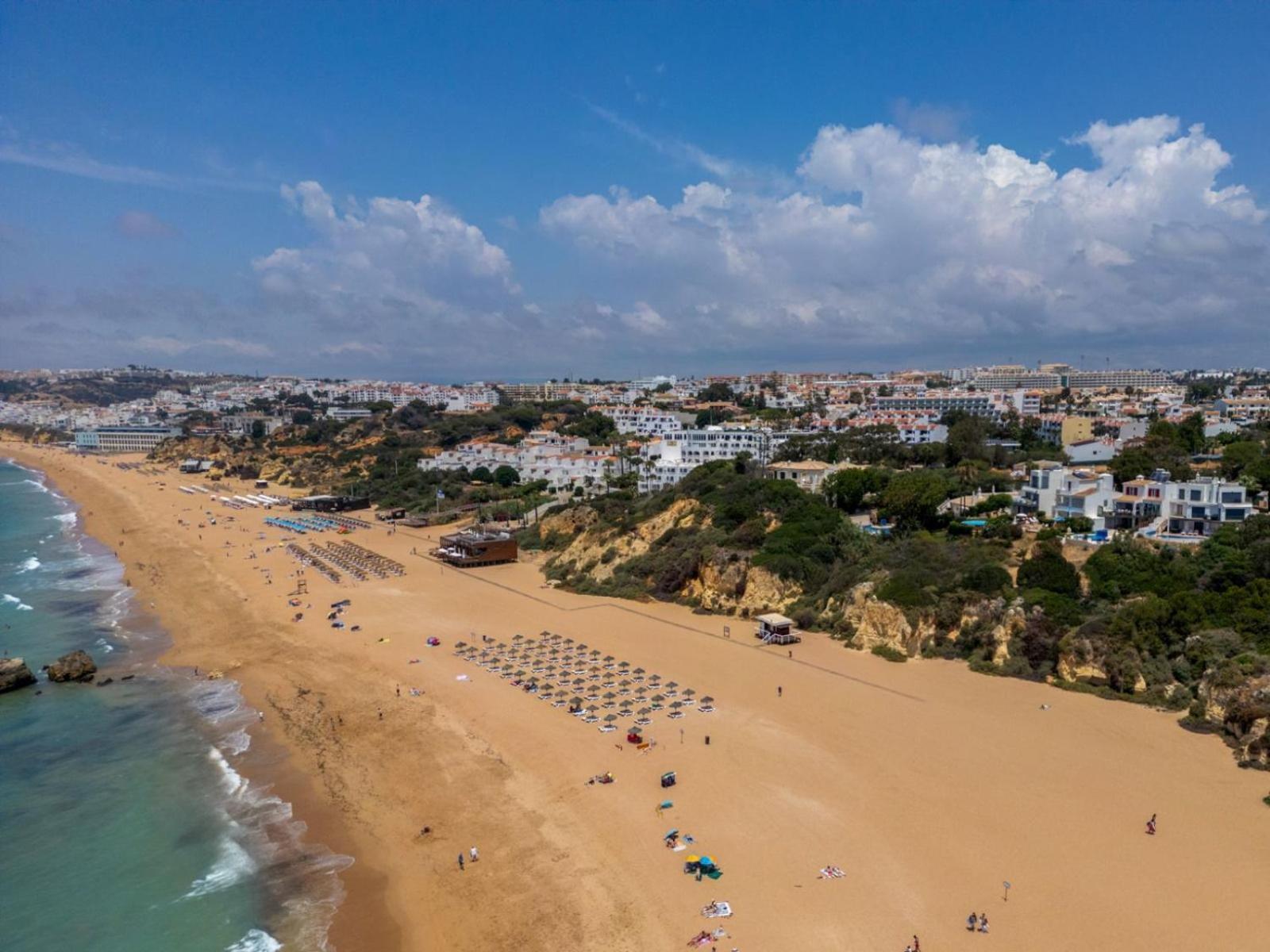 Luxurious Beachfront Villa De La Plage With Private Beach Acces Albufeira Exterior photo