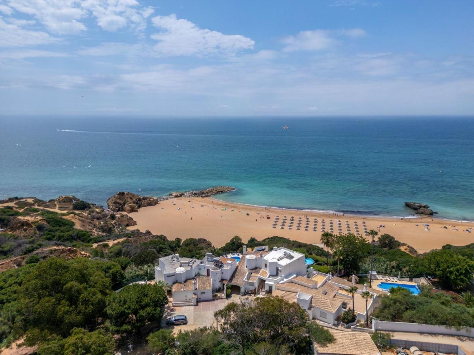 Luxurious Beachfront Villa De La Plage With Private Beach Acces Albufeira Exterior photo